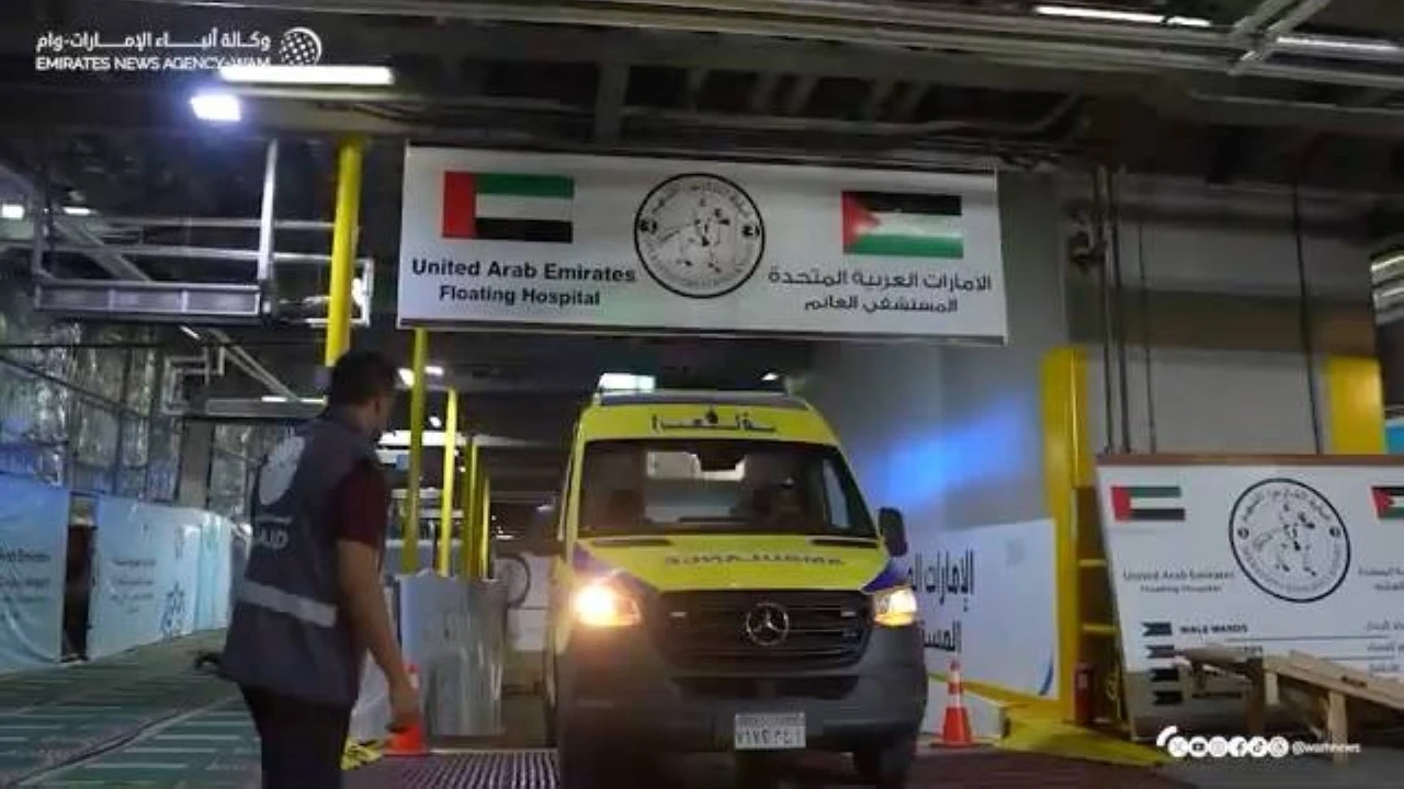 المستشفى الإماراتي العائم في العريش يفتح أبوابه لخمسة مرضى من غزة